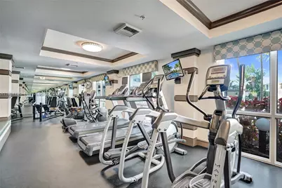 2421 NE 65th St #202, Fort Lauderdale, FL 33308 - Photo 17