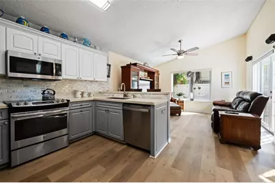 372 NW 45th Ter, Deerfield Beach, FL 33442 - Photo 11