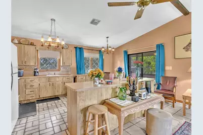 5310 SW 109th Ave, Davie, FL 33328 - Photo 7