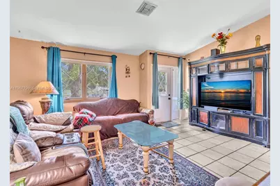 5310 SW 109th Ave, Davie, FL 33328 - Photo 11