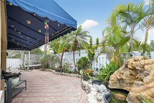 1561 SW 187th Ave, Pembroke Pines, FL 33029 - Photo 3