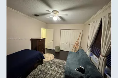 1561 SW 187th Ave, Pembroke Pines, FL 33029 - Photo 23