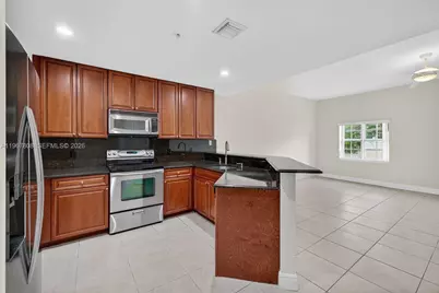 704 SW 1st Ave, Pompano Beach, FL 33060 - Photo 21