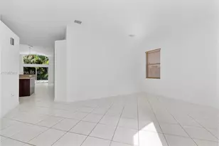 8943 SW 212th Ln, Cutler Bay, FL 33189 - Photo 3