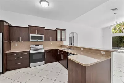 8943 SW 212th Ln, Cutler Bay, FL 33189 - Photo 5