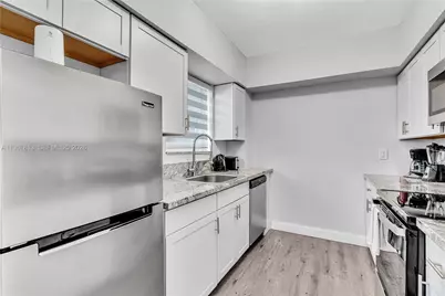 10002 E Bay Harbor Dr #6, Bay Harbor Islands, FL 33154 - Photo 17