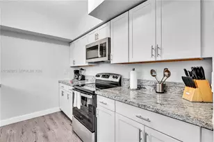 10002 E Bay Harbor Dr, Bay Harbor Islands, FL 33154 - Photo 15