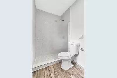10002 E Bay Harbor Dr #6, Bay Harbor Islands, FL 33154 - Photo 21