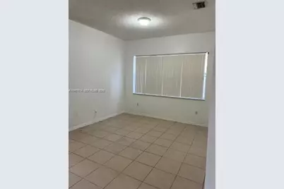 1974 NE 3rd Ct #1974, Homestead, FL 33033 - Photo 7