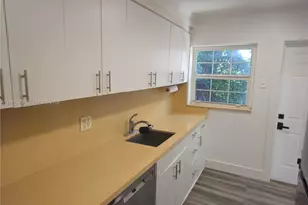 1400 SW 62nd Ave, West Miami, FL 33144 - Photo 9