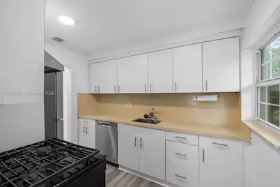 1400 SW 62nd Ave, West Miami, FL 33144 - Photo 11