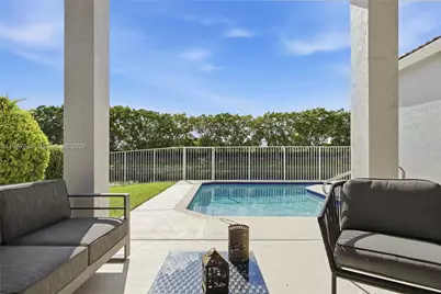 4351 Foxtail Ln, Weston, FL 33331 - Photo 9