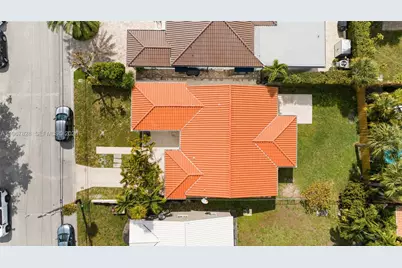 9372 Abbott Ave, Surfside, FL 33154 - Photo 25