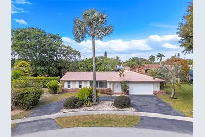 7541 SW 9th St, Plantation, FL 33317 - Photo 1