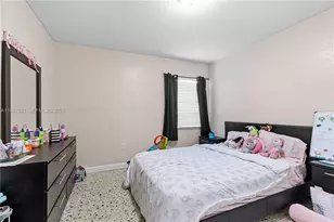 911 NW 22nd Pl, Miami, FL 33125 - Photo 35