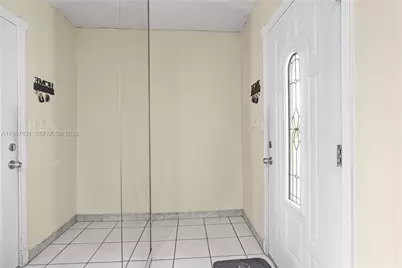 911 NW 22nd Pl, Miami, FL 33125 - Photo 25