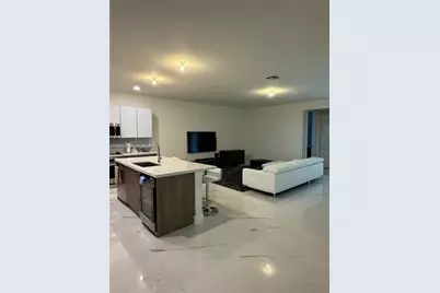 10376 NW 76th Ter, Doral, FL 33178 - Photo 7