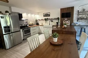 283 Woodland Rd, Palm Springs, FL 33461 - Photo 3