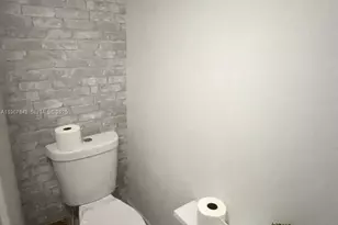 283 Woodland Rd, Palm Springs, FL 33461 - Photo 19