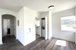 1910 Biarritz Dr, Miami Beach, FL 33141 - Photo 5