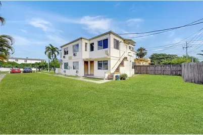 1910 Biarritz Dr #4, Miami Beach, FL 33141 - Photo 11