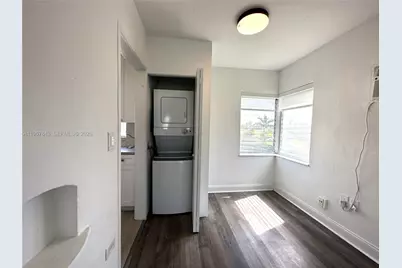 1910 Biarritz Dr #4, Miami Beach, FL 33141 - Photo 3