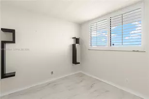 3703 NE 166th St, North Miami Beach, FL 33160 - Photo 31