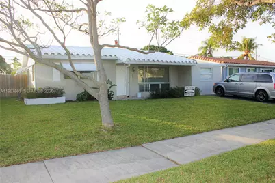 1900 N 32nd Ct, Hollywood, FL 33021 - Photo 1