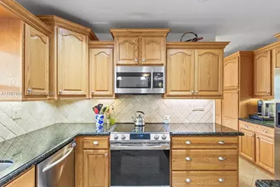 9750 SW 143rd Dr, Miami, FL 33176 - Photo 11