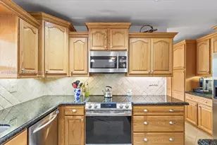 9750 SW 143rd Dr, Miami, FL 33176 - Photo 11