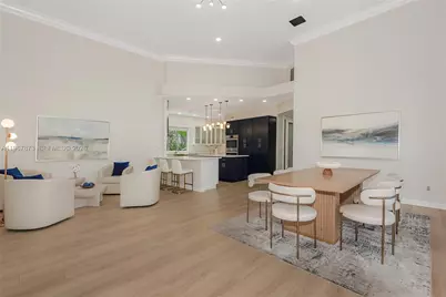 622 E Enclave Cir E, Pembroke Pines, FL 33027 - Photo 39