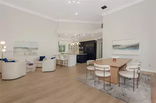 622 E Enclave Cir E, Pembroke Pines, FL 33027 - Photo 39