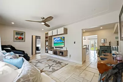 296 Navajo St, Miami Springs, FL 33166 - Photo 7