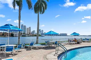 19101 NE 36th Ct, Aventura, FL 33180 - Photo 37