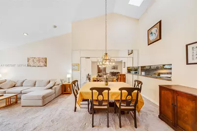 567 NE 199th Ter #1S, Miami, FL 33179 - Photo 9