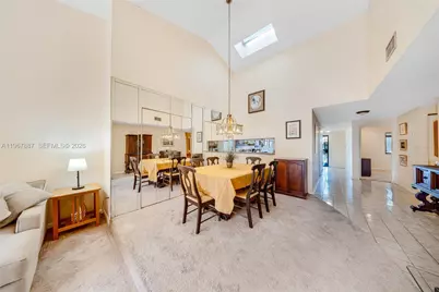 567 NE 199th Ter #1S, Miami, FL 33179 - Photo 5