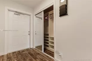 219 NE 14th Ave, Hallandale Beach, FL 33009 - Photo 17