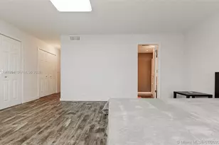 219 NE 14th Ave, Hallandale Beach, FL 33009 - Photo 23