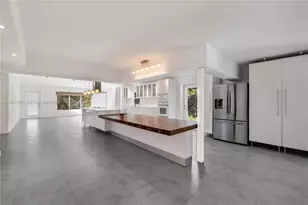 801 NE 118th St, Biscayne Park, FL 33161 - Photo 21