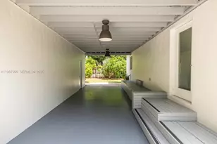 801 NE 118th St, Biscayne Park, FL 33161 - Photo 17