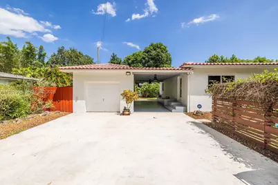 801 NE 118th St, Biscayne Park, FL 33161 - Photo 3