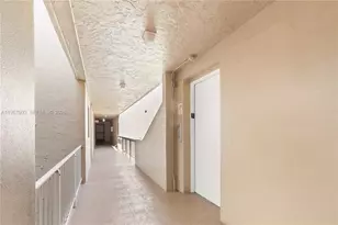 9440 Tangerine Pl, Davie, FL 33324 - Photo 17