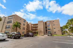 9440 Tangerine Pl, Davie, FL 33324 - Photo 15