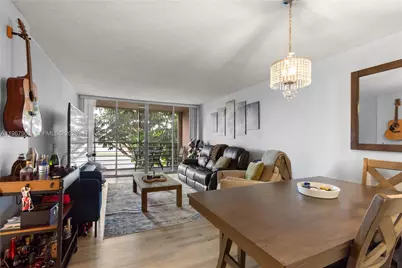 9440 Tangerine Pl #202, Davie, FL 33324 - Photo 3