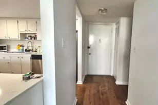 1300 NE Miami Gardens Dr, Miami, FL 33179 - Photo 9