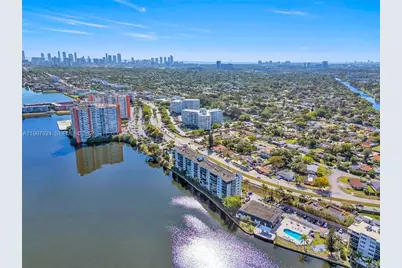 1300 NE Miami Gardens Dr #711E, Miami, FL 33179 - Photo 27