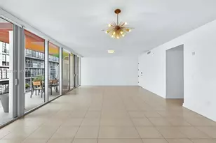 250 NW 24th St, Miami, FL 33127 - Photo 11
