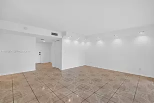 347 Ives Dairy Rd, Miami, FL 33179 - Photo 5