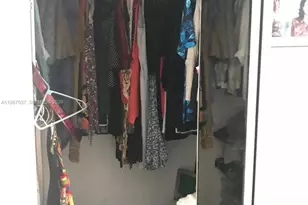 301 NW 84th Ct, Miami, FL 33126 - Photo 15