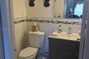 301 NW 84th Ct, Miami, FL 33126 - Photo 11